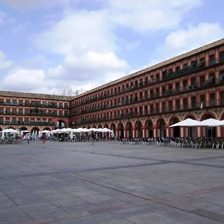 Estudio Jardines De Colon 아파트 *