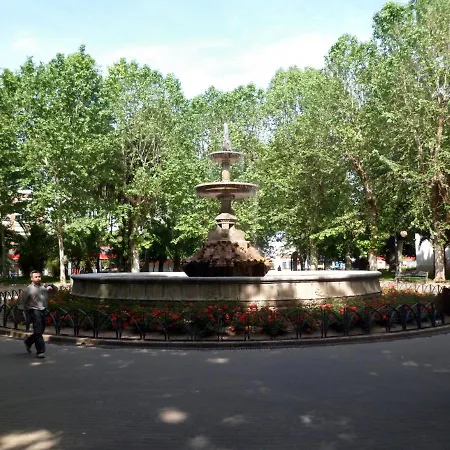 Estudio Jardines De Colon *